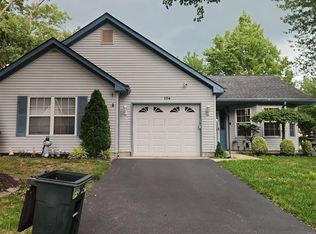 104 Morning Glory Ln, Whiting, NJ 08759
