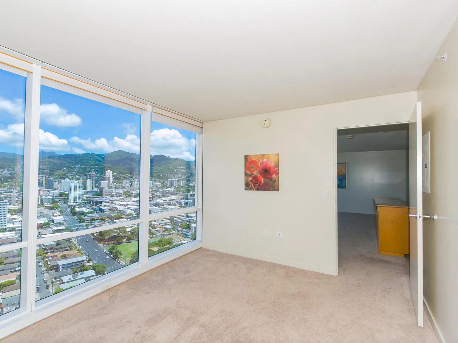 1296 Kapiolani Blvd — Photo 2