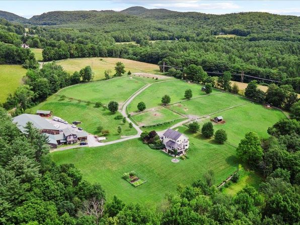 1228 Skiparee Road, Pownal, VT 05260