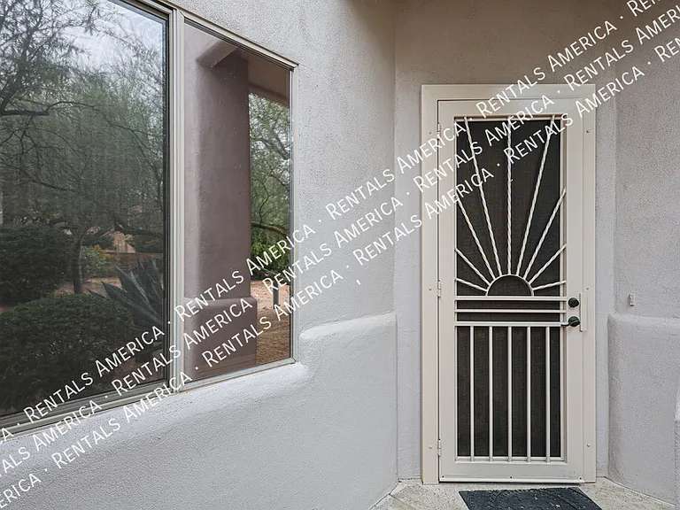 7402 E Hum Rd #16 — Photo 4