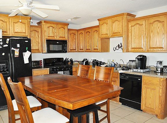 5th image of 100 N Dewberry Dr