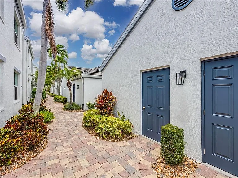 5963 Sand Wedge Ln #205 — Photo 3