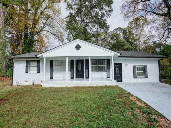 1072 Vincent Dr, Forest Park, GA 30297