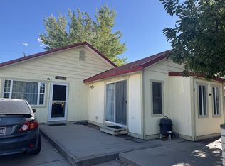724 W State St, Rawlins, WY 82301