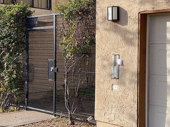 4th image of 1660 Chalcedony St Unit B