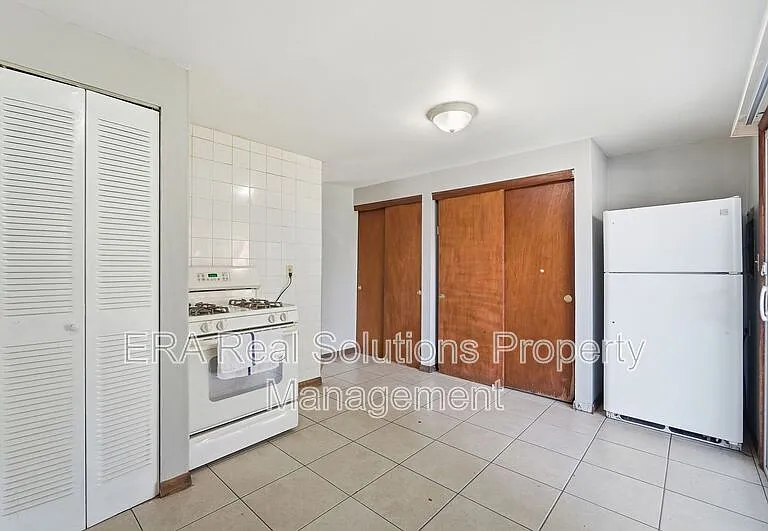 881 Kingsford Rd #A — Photo 10