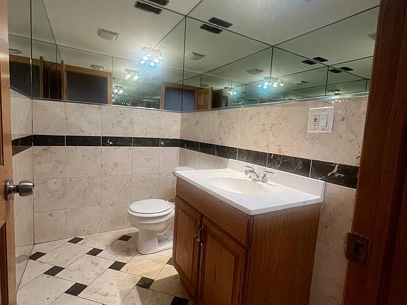 3rd image of 2446 W Bloomingdale Ave #2