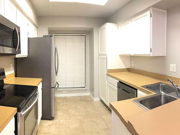 5th image of 8600 Coppertowne Ln #2-6