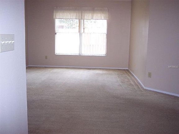 2nd image of 854 Franklin Cir