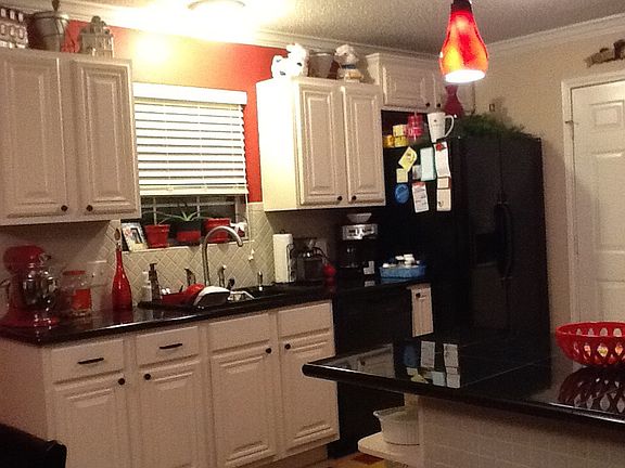 4th image of 400 Bobwhite Dr