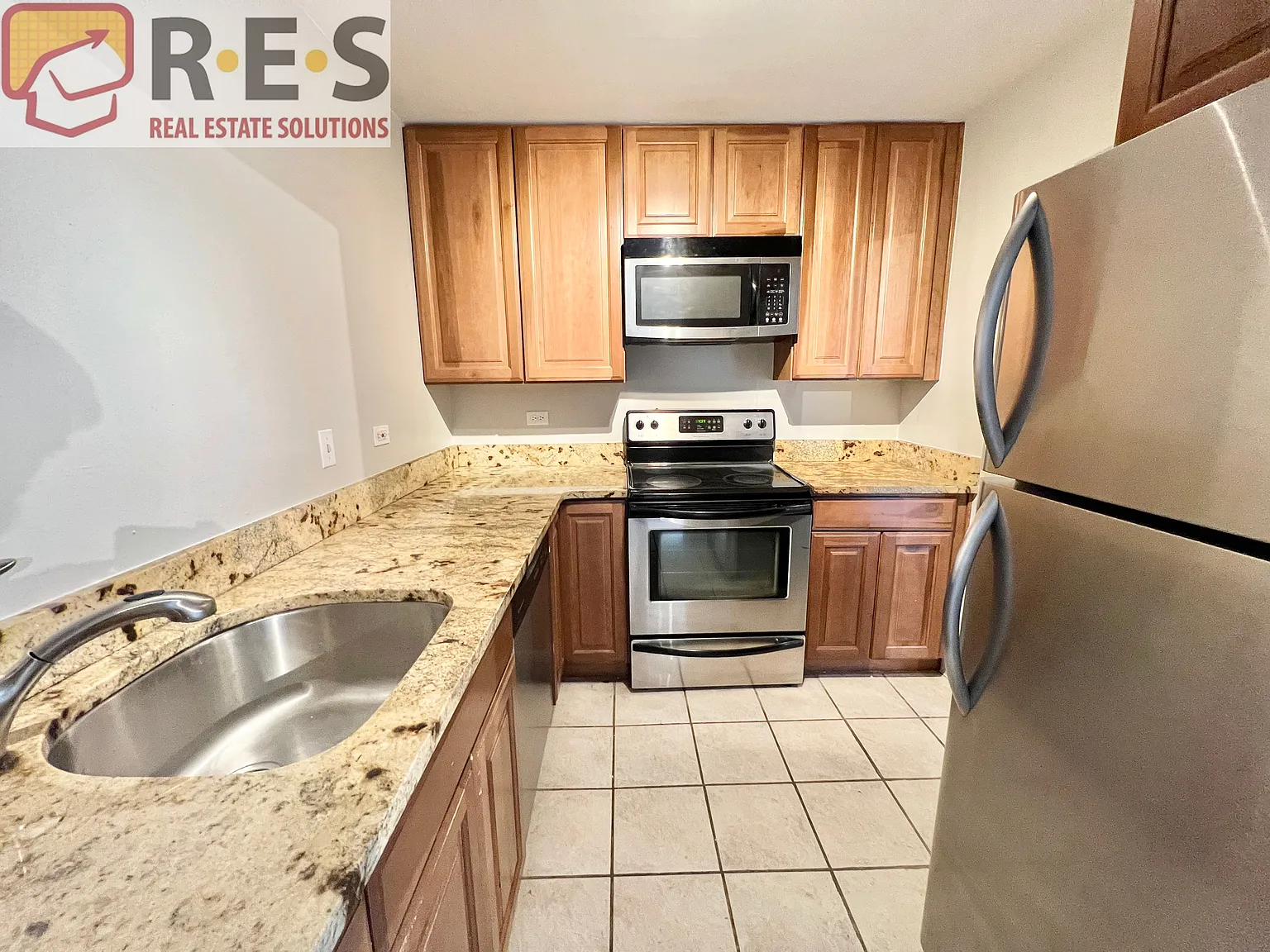 2 bed, 973 sqft, $2,095 — Photo 3