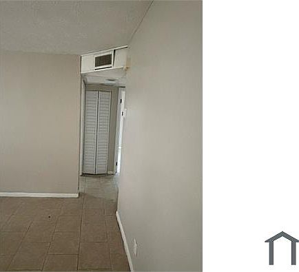 3rd image of 1277 W 27th St APT 2