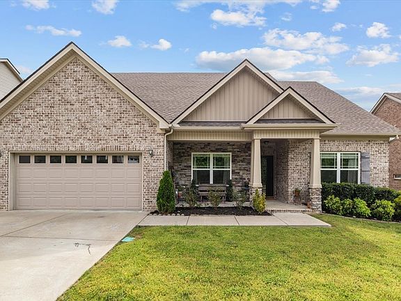 3rd image of 7211 Deervalley Dr