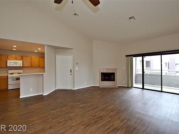 3rd image of 5072 S Rainbow Blvd Unit 201