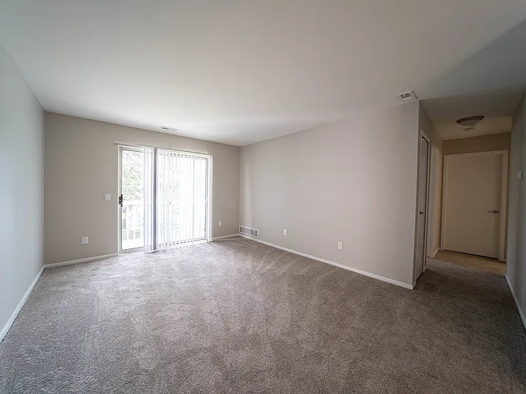 Greyberry Park Apartments — Photo 8
