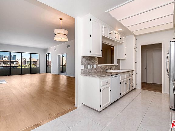 5th image of 1870 Veteran Ave APT 305