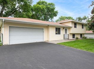6475 164th St W, Rosemount, MN 55068