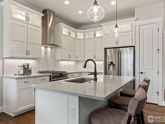 5th image of 1518 Stoneseed St