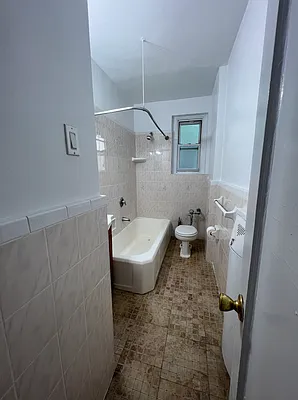 Rented by Modern Spaces | media 6