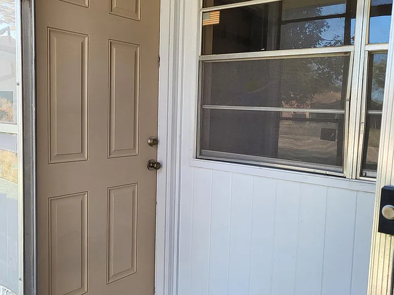 7907 S McKinley Ave — Photo 9