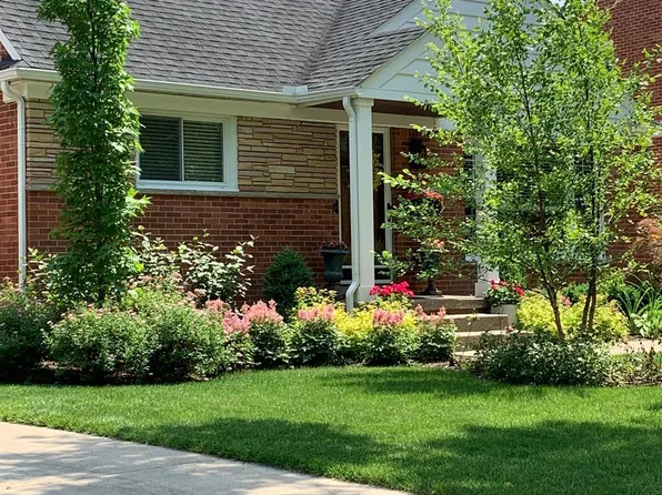 4121 S Fulton Pl, Royal Oak, MI 48073