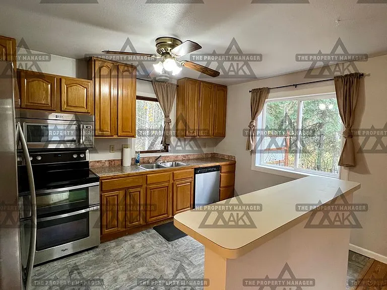 3355 Dundee Loop — Photo 4