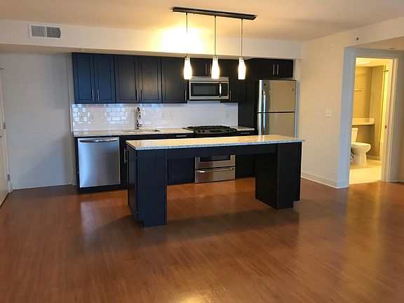 5th image of 1919 N Veitch St APT 117