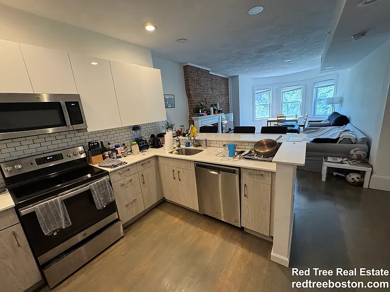 1406 Beacon St #3A — Photo 13