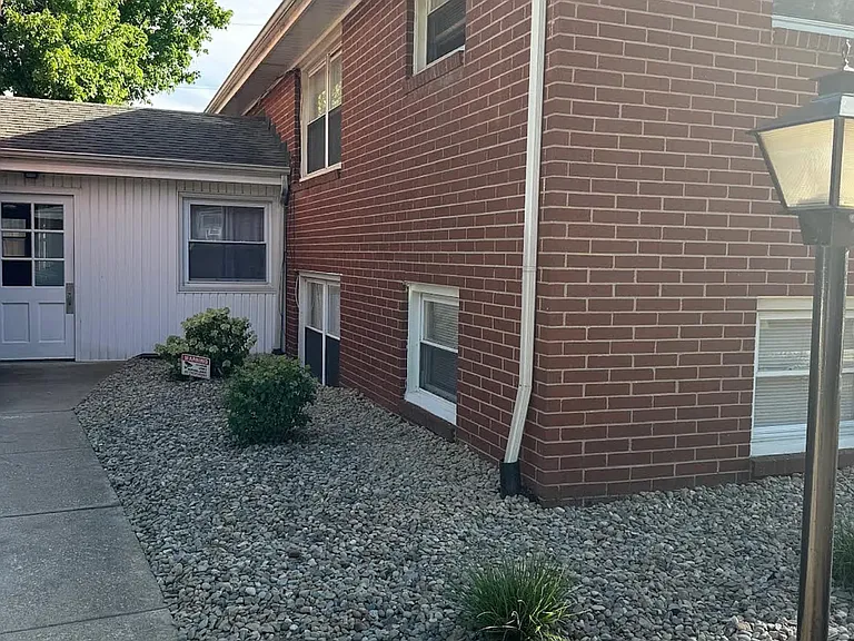 2434 Whipple Ave NW — Photo 13