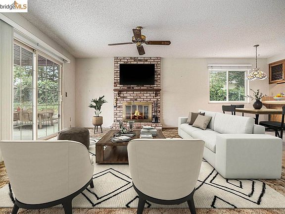 5th image of 3813 Malibu Pl