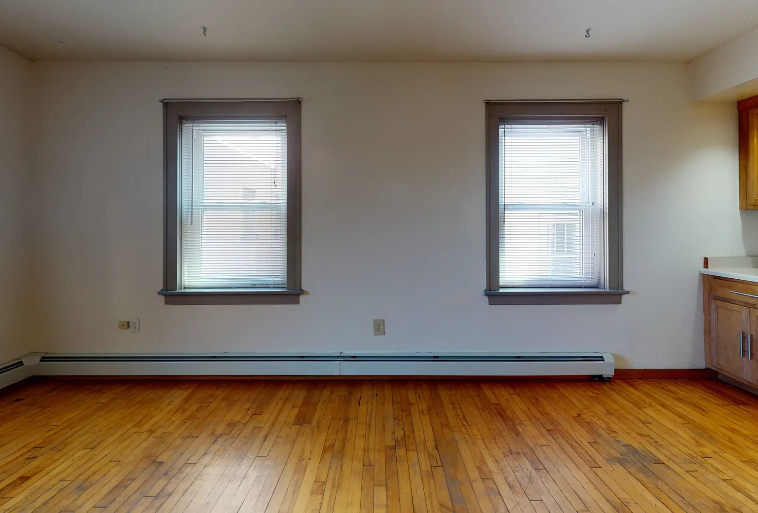 10 Langdon Street - G — Photo 3
