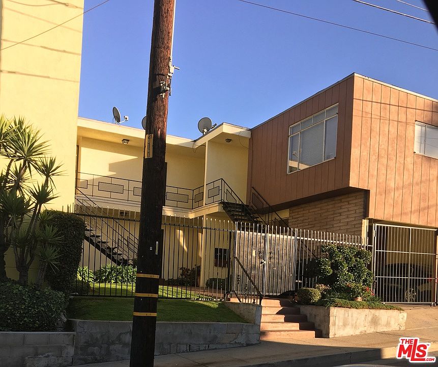 1st image of 7200 S Victoria Ave