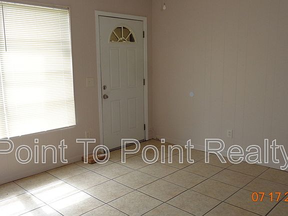 3rd image of 3024 Dalehurst Dr W