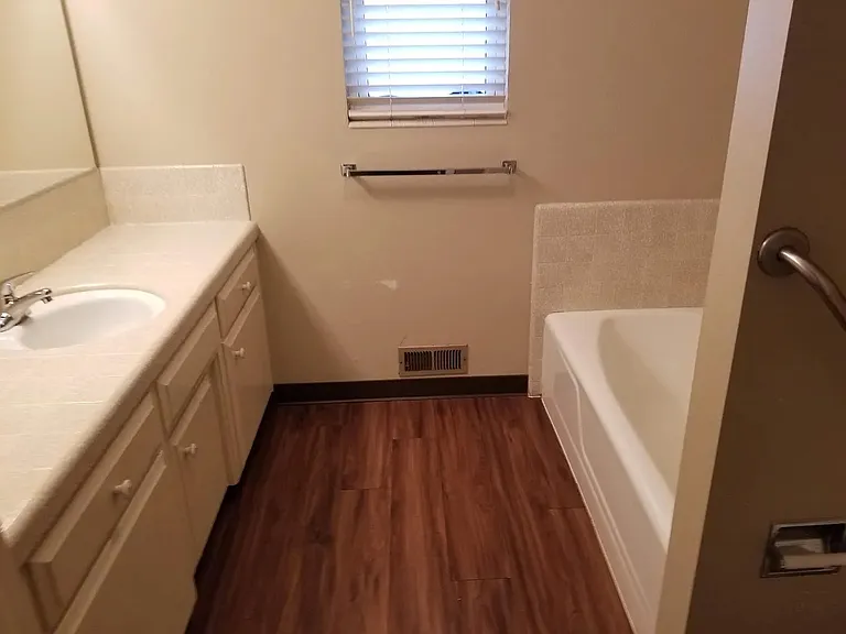 4660 Pacheco Pass Hwy — Photo 10