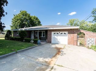 24 Warwick Ave, Albany, NY 12205