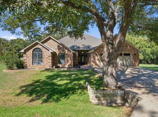 404 Aqua Vista Dr, Granbury, TX 76049