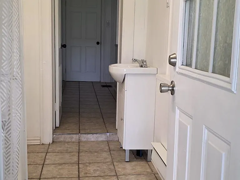 159 Wellington St — Photo 21