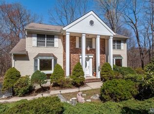 79 Cheshire Ln, Ringwood, NJ 07456