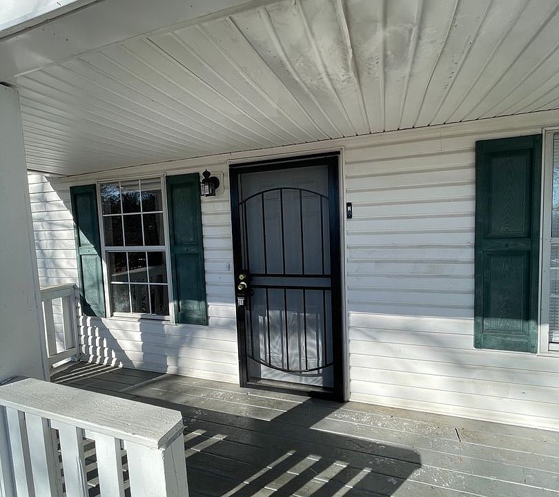 1st image of 831 Sylvan Dr
