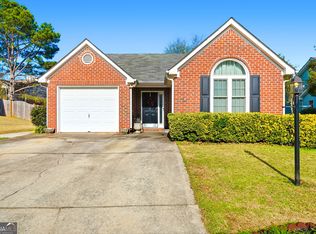 140 Green Tree Dr, Newnan, GA 30265