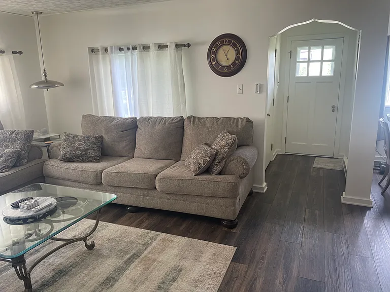 1010 S Maple St — Photo 6