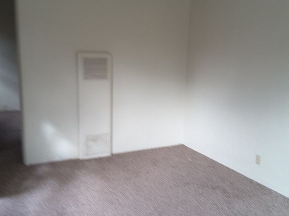 3rd image of 2126 28th St APT 1
