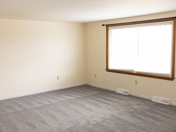 3rd image of 1330 James Cir #1