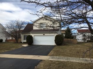 1430 Hawk Dr, Bolingbrook, IL 60490