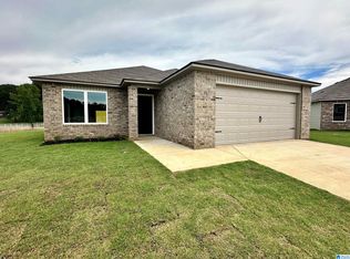 33 Creek Cir, Oxford, AL 36203