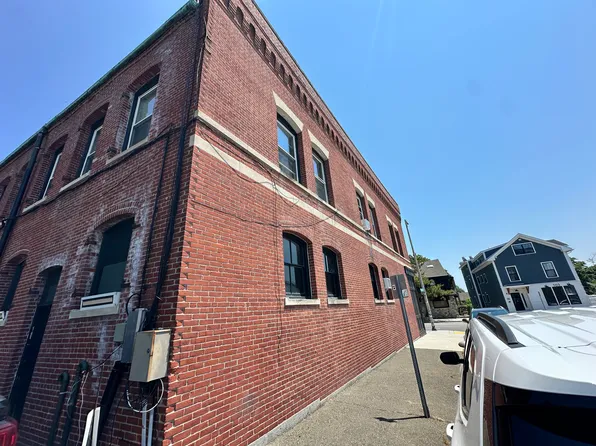 100 Cabot St #7, Beverly, MA 01915