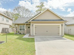260 Shoreview Dr, Conroe, TX 77303
