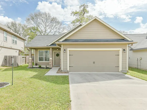 260 Shoreview Dr, Conroe, TX 77303