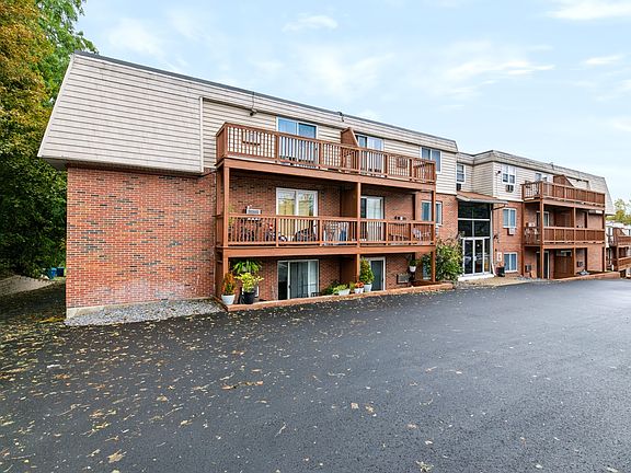 2nd image of 110 Boston Post Rd E APT 5