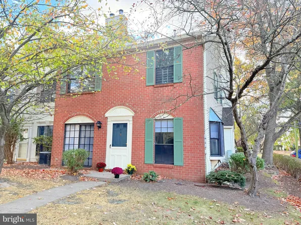 31 Drewes Ct, Lawrence Township, NJ 08648